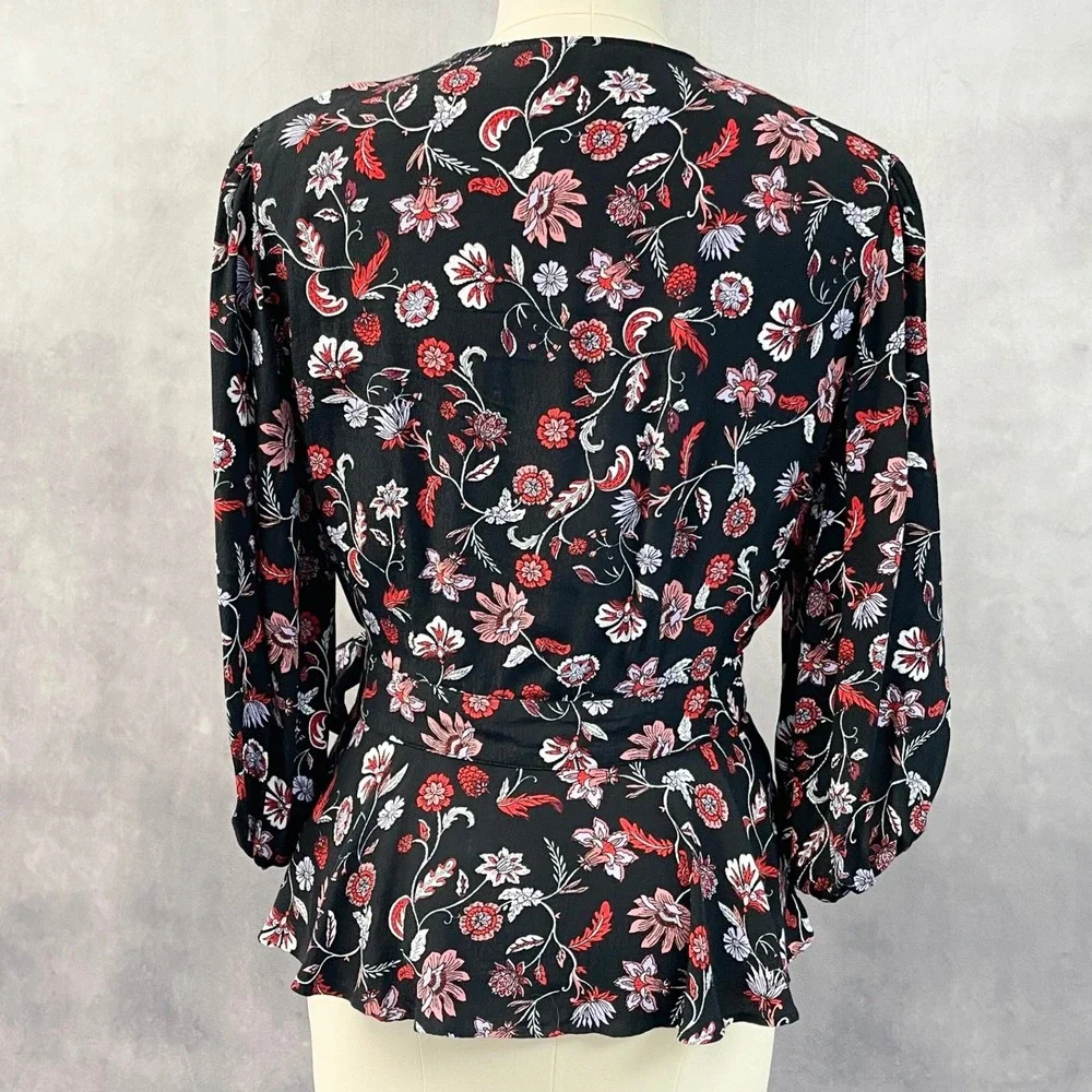 Banana Republic Womens Floral Wrap Top Size M Peplum Flowy Boho Romantic Cottage